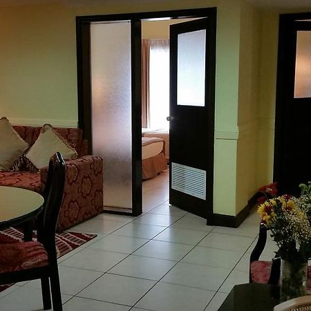 Aparthotel Deebaj Al Khabisi Plaza Dubai Esterno foto